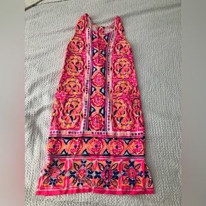 Lilly Pulitzer dress size 2 has some stretch and very flattering on.